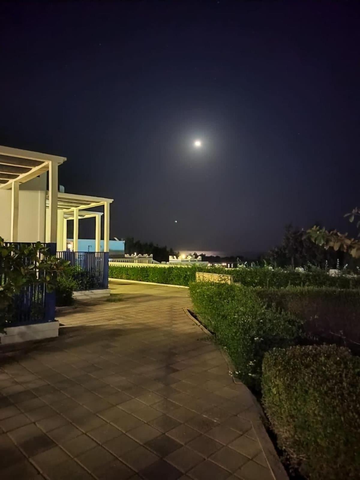 Al-Ashkhara Beach Resort منتجع شاطئ الأشخرة Al Sharqiyah Exterior photo