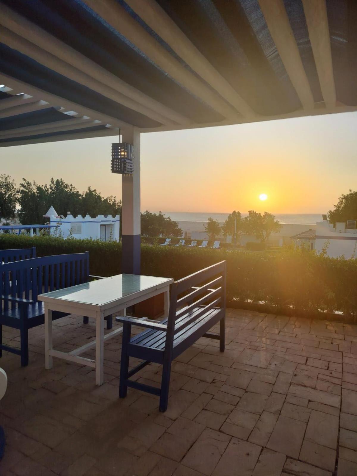 Al-Ashkhara Beach Resort منتجع شاطئ الأشخرة Al Sharqiyah Exterior photo